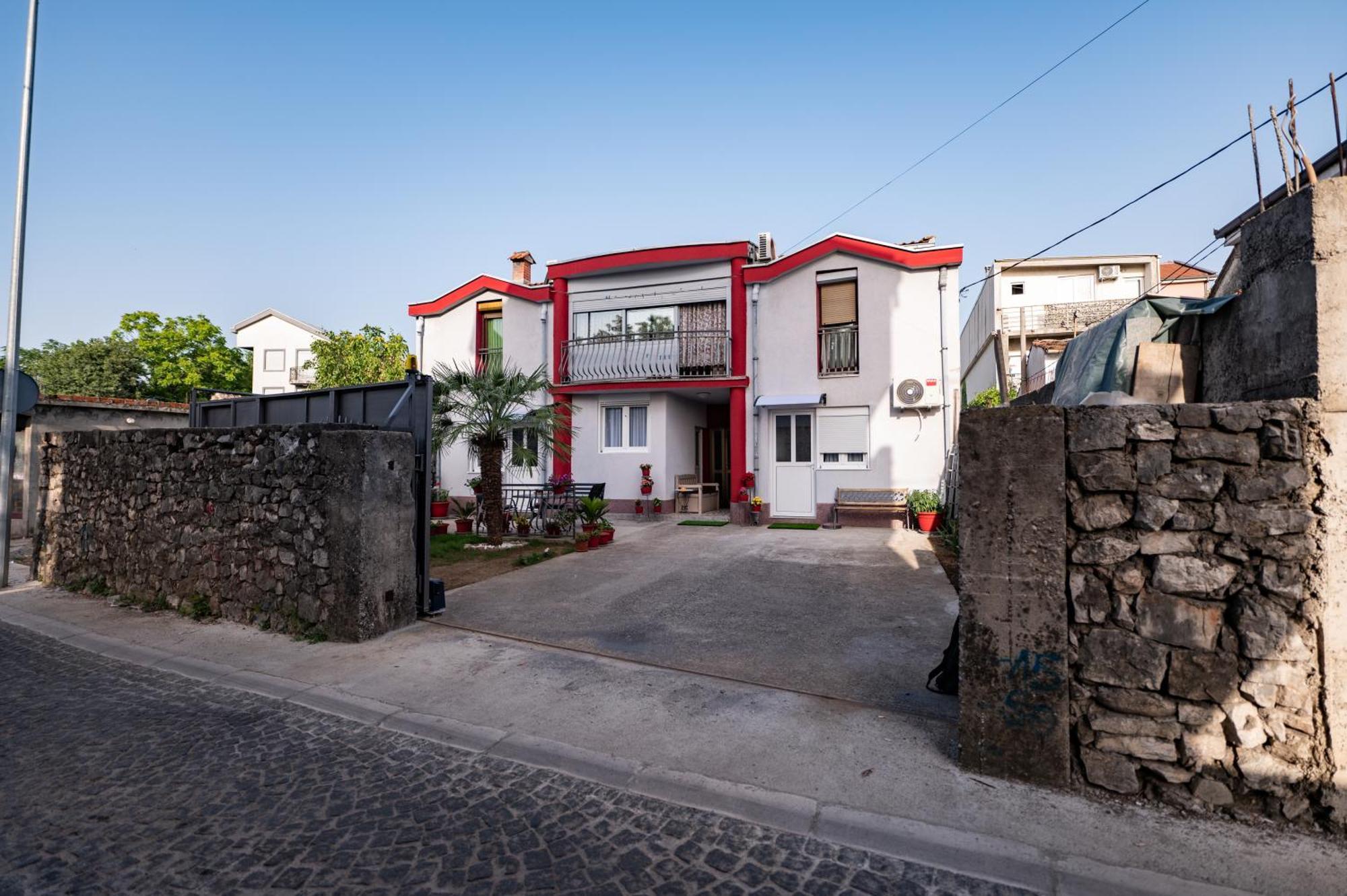 Apartmani Kaan Подгориця Екстер'єр фото