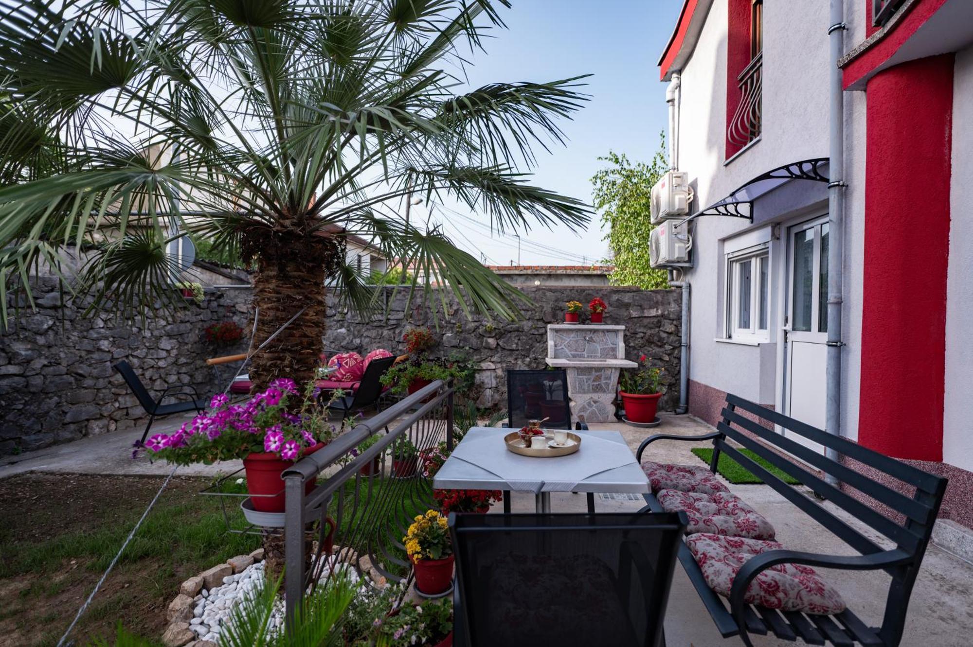 Apartmani Kaan Подгориця Екстер'єр фото